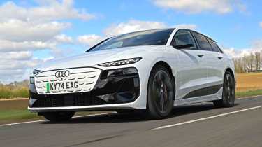Audi S6 Avant e-tron - front tracking, alt